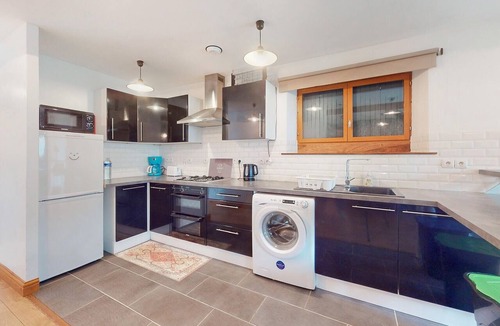 Tournieres House | Cozy home in Tournières with WiFi