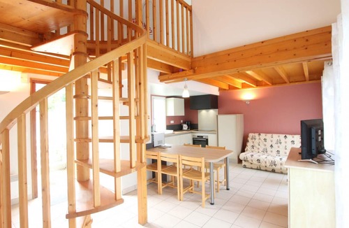 Biville Cottage | Cozy house in La Hague, pets allowed, parking available