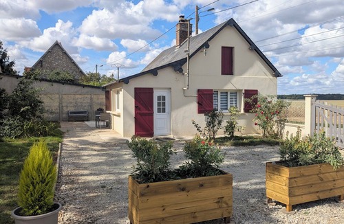 Le Plessis-Grohan House | 🏡Cozy, renovated single-story house with a garden