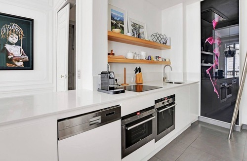 9th Arrondissement Apartment | D'aumale I Spacious 3 Bedroom Apartment in the 9th