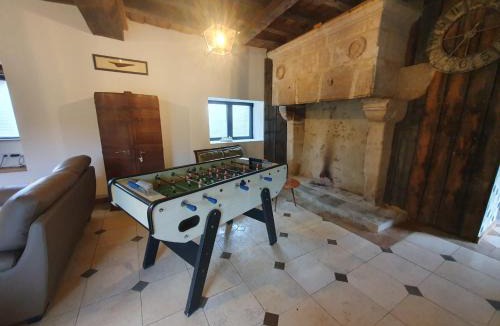 Rivarennes House | de la salle gite 8 personnes à la campagne avec jacuzzi 4 chambres 3 WC