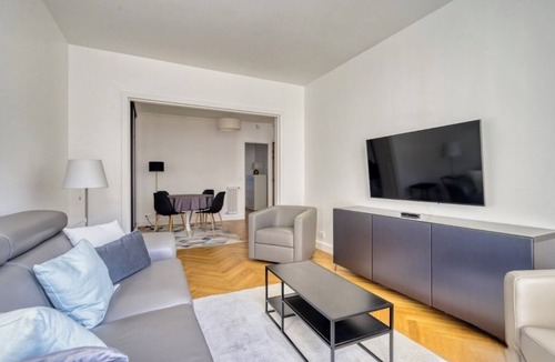 Porte-Dauphine Apartment | Delightful 2-bedroom apartment with WiFi in Paris