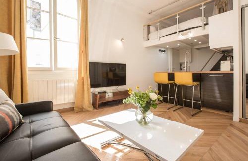 Saint-Gervais Apartment | Designer Flat, Steps from Place des Vosges, Le Marais