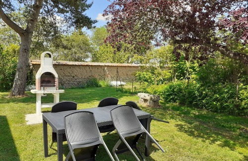 Chauffours House | Detached house with garden in the countryside