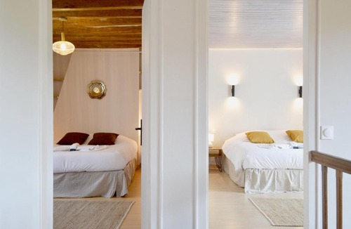 Auneau Villa | Docatange