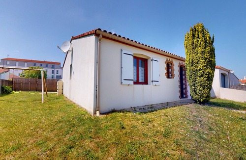 Saint-Hilaire-de-Riez Ski Chalet | Dolce Vita close to the beach - Terrace & Garden