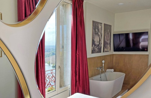 Rolleboise Hotel | Domaine de la Corniche