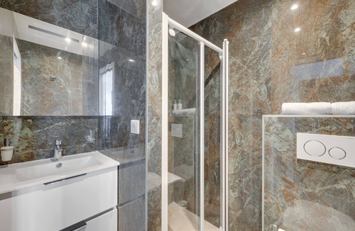 20th Arrondissement Hotel | Double-bed or twins Studio in Apart'hotel Le Bellevue