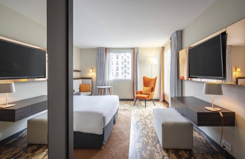 Republique–Point-du-Jour Hotel | Doubletree By Hilton Paris Boulogne