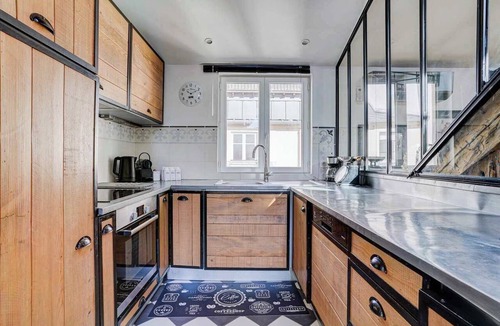 Notre-Dame-des-Champs Apartment | Dreamy Rive Gauche/Modern 2 Bed Apt in Paris