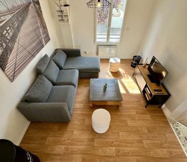 Esperance-Cottages Apartment | Duplex 70m2 proche mer, 2 chambres, terrasse, parking gratuit dans la rue