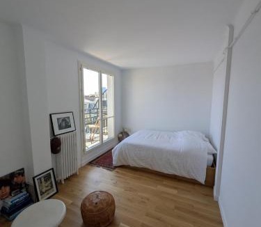 15th Arrondissement Apartment | Eiffel Pearl