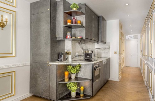 Les Halles Apartment | Elegant Historic 6Bdr/5Bth Apartment with Louvre View