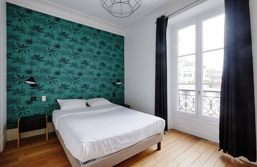 Auteuil Apartment | Emerald Exuberance, by Veeve