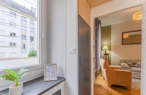 Quai de la Fosse Apartment | Ernest - appt calme, proche centre de nantes