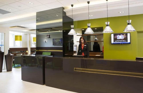 La Madeleine Hotel | Escale Oceania Orléans