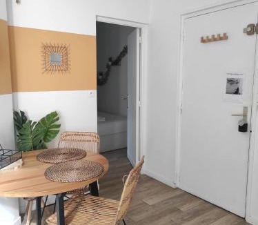 Quartier Pasteur Apartment | Escale Zen - Proche Fac de Droit & Centre