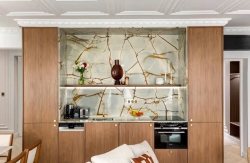 Bonne-Nouvelle Apartment | EXCEPTIONAL 5-BEDROOM HAVEN JUST MOMENTS FROM LE MARAIS-AC
