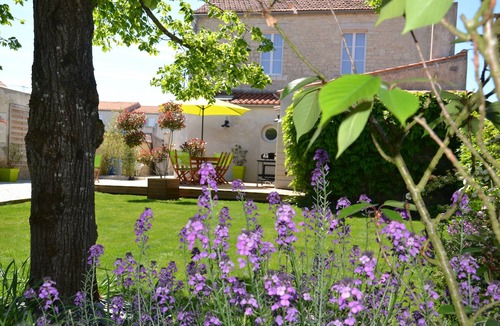 Charron House | EXCLUSIVE character house, 6 people, near La Rochelle