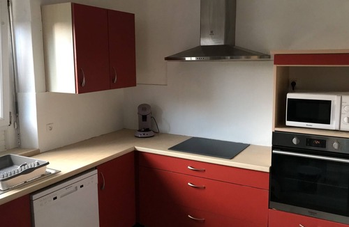 Ploneour-Lanvern Apartment | Family Apartment, Close to the Ocean!