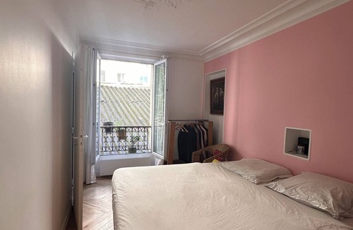 Saint-Vincent-de-Paul Apartment | Family Apartment in Paris