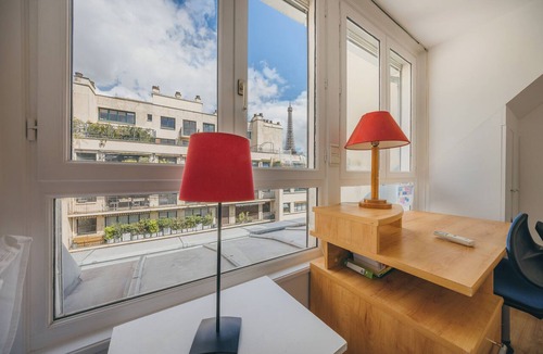 Passy Apartment | Family Dupleix A/C balcony Eiffel Tower View
