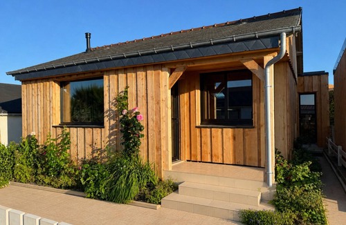 Saint-Come-de-Fresne House | Fisherman's house facing the sea