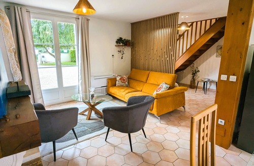 Anserville House | Fully air-conditioned vacation home in the countryside, sleeping 6,