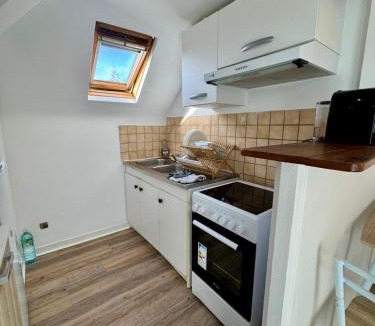 Saint-Nazaire Apartment | Fully equipped 1-bedroom apartment near Chantiers Navals
