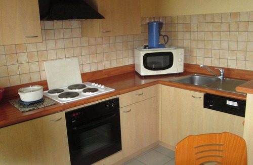 Pontorson Cottage | Furnished Cottage near Mont Saint-Michel
