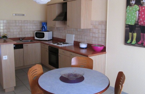 Pontorson Cottage | Furnished Cottage near Mont Saint-Michel