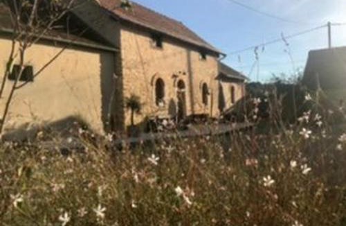Yvre-l'Eveque House | Gîte charmant près du circuit du Mans, 12 pers., 5 ch., rénové avec 3 sdb, nature et attractions proches - FR-1-410-342