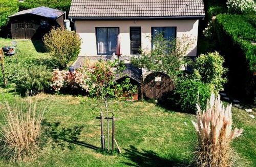 Montigny-le-Chartif House | Gîte cossu avec vélos, option bien-être et spa estival de long de la Véloscénie