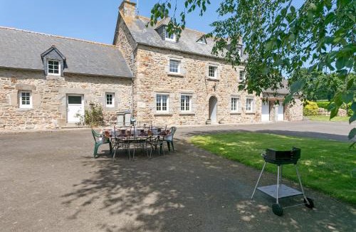 Plouisy House | Gîte De L'Allégoat