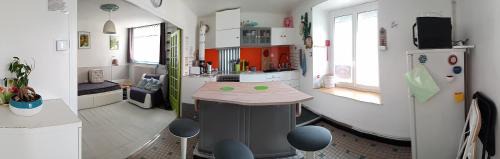 Saint-Carreuc House | Gîte familial SAINT-CARREUC centre bourg