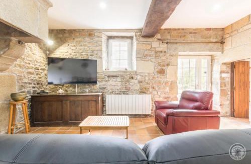 Saint-Laurent-de-Terregatte House | Gîte G1224