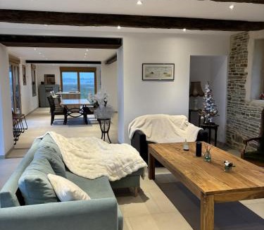 Vains House | Gîte La Carelle