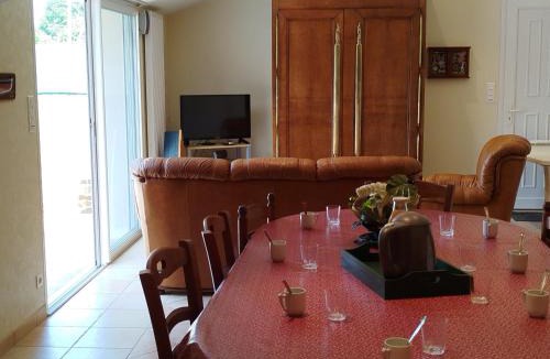 Dragey-Ronthon House | Gîte la plairie