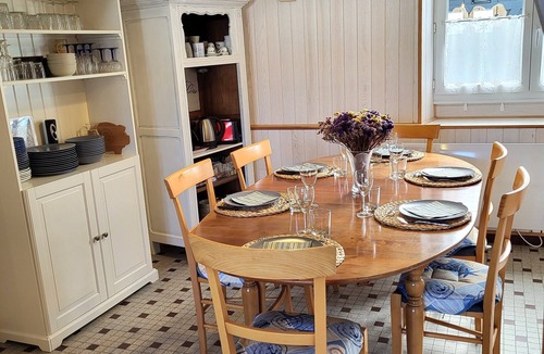 Pirou House | Gîte La Rose des Vents: Between Sea and Countryside
