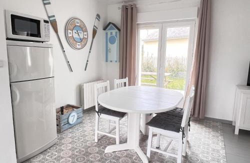 Saint-Germain-sur-Ay House | Gîte Le Coquillage, 50m de la mer