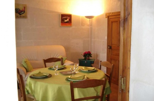 Prunay-Cassereau House | Gîte Prunay-Cassereau, 3 pièces, 4 personnes - FR-1-491-178