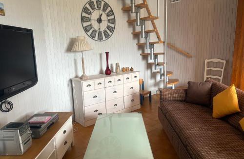 Flee House | Gîte troglodytique typique et cosy pour escapade paisible - FR-1-410-484