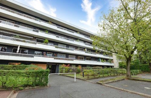 Chatenay-Malabry Apartment | Georges Sand