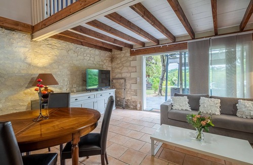 Cravant-les-Coteaux House | Gite à Cravant les Coteaux