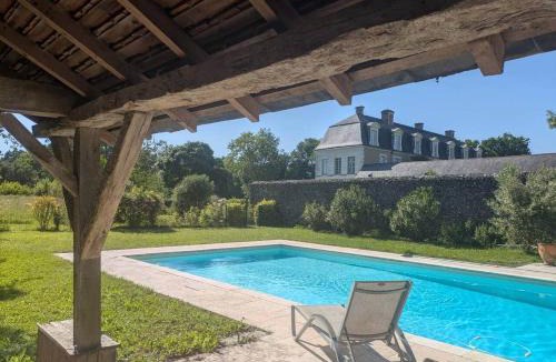 Noyant House | Gite dans Château pour 7 personnes