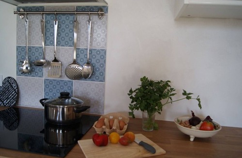 Chammes Cottage | Gite Sainte-Suzanne-et-Chammes, 2 bedrooms, 4 persons