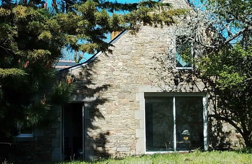 Surzur House | Gîte in the heart of nature, 10 km from the ocean
