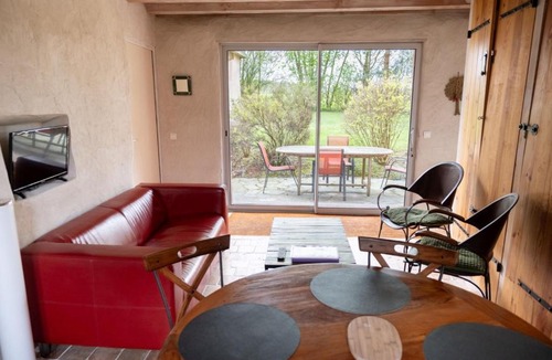 Savigne-sous-le-Lude House | Gite Nid De Paille