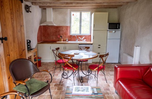 Savigne-sous-le-Lude House | Gite Nid De Paille
