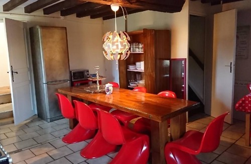Menil-Vin House | Gite Rouge by Interhome
